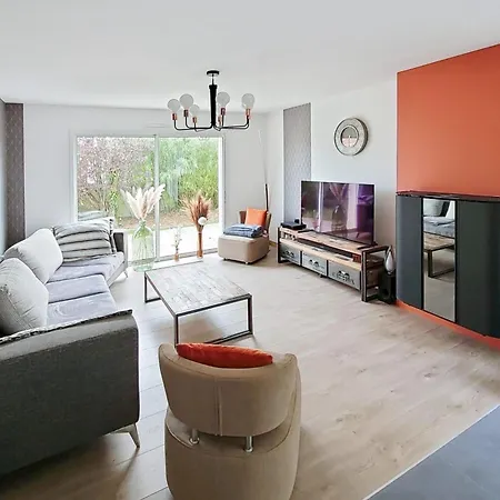 Ferienhaus Les Gatines - Jardin - 300m Gare - Wifi