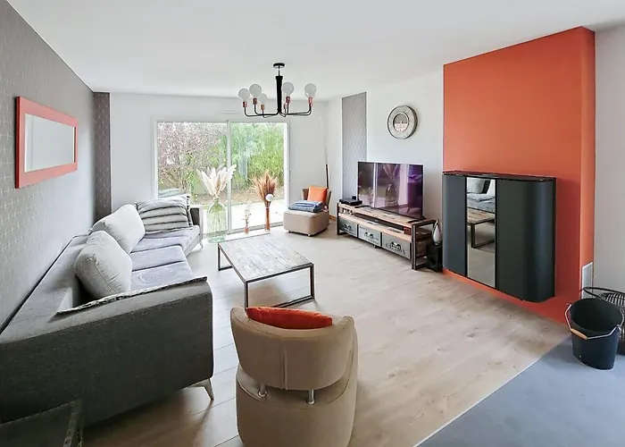 Ferienhaus Les Gatines - Jardin - 300m Gare - Wifi