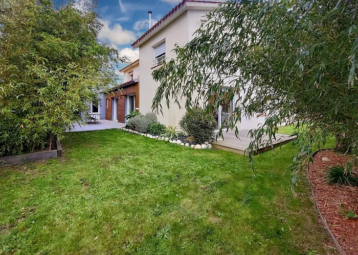 Les Gatines - Jardin - 300m Gare - Wifi Ferienhaus *