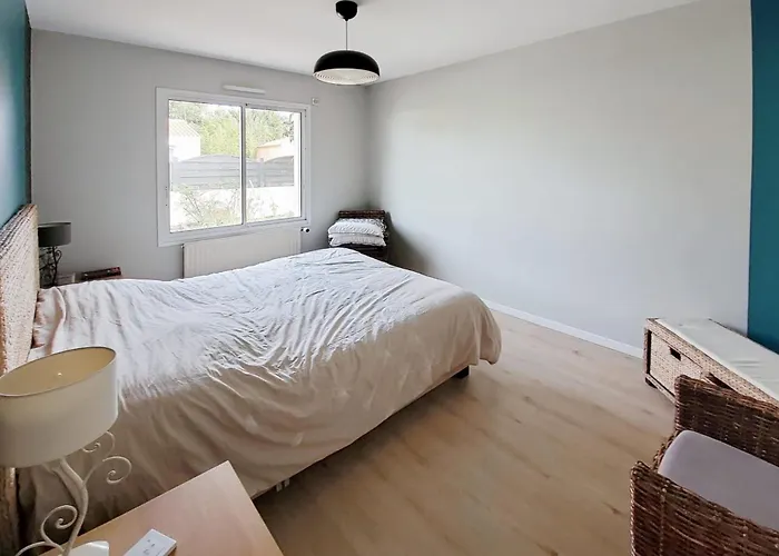 Les Gatines - Jardin - 300m Gare - Wifi Challans