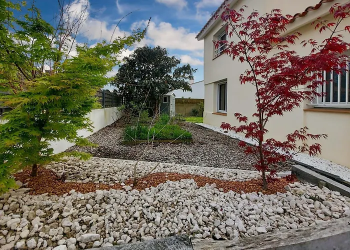 Les Gatines - Jardin - 300m Gare - Wifi